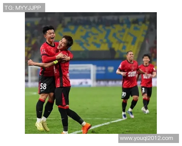 中国足球明星与球迷激烈对骂引发热议背后的真相与反思